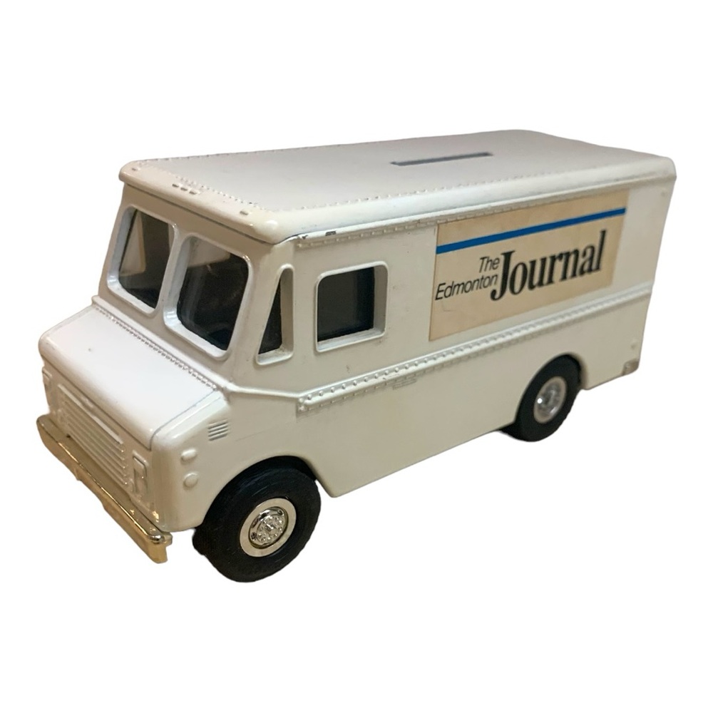 NWT VTG Edmonton Journal ERTL Die Cast Heavy Truck Coin Bank Collectible
